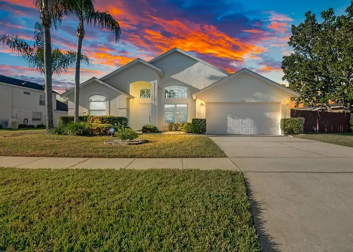 Quiet Home With Private Pool- Near Disney